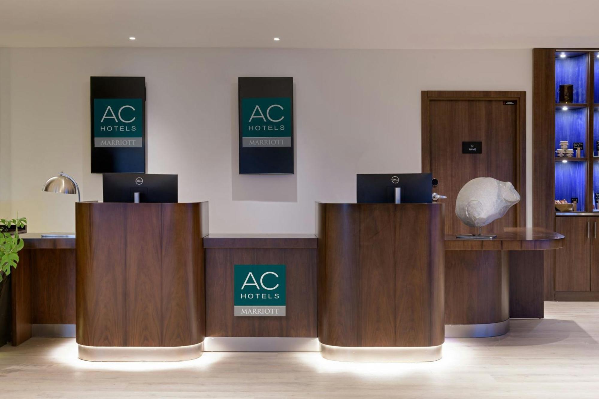 Ac Hotel By Marriott Saint-Julien-En-Genevois Exteriör bild